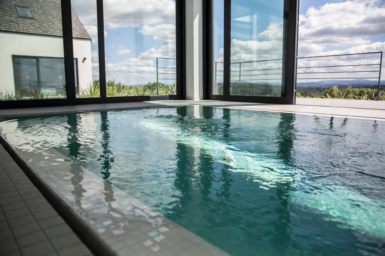 Villa Relax With Swimming Pool And Mountain View Bukow Eksteriør bilde