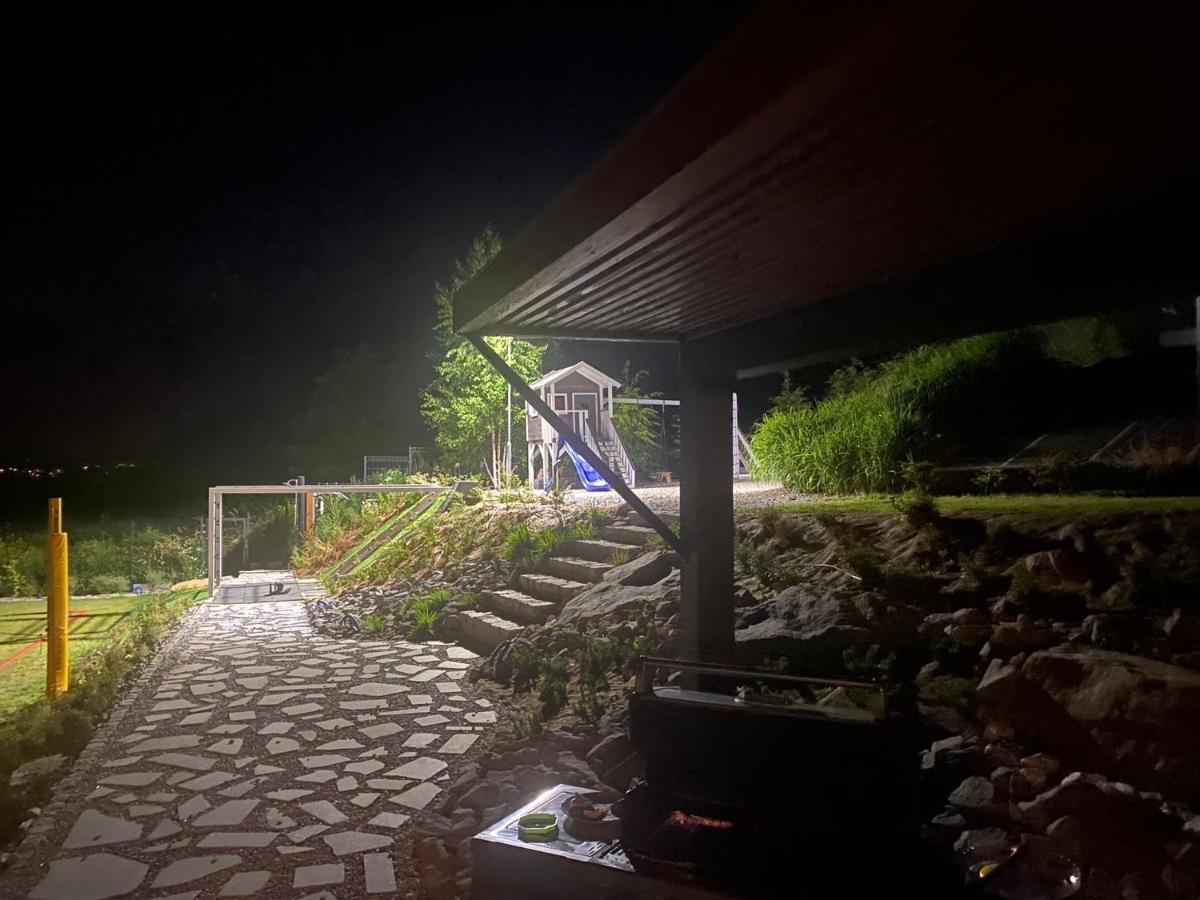 Villa Relax With Swimming Pool And Mountain View Bukow Eksteriør bilde