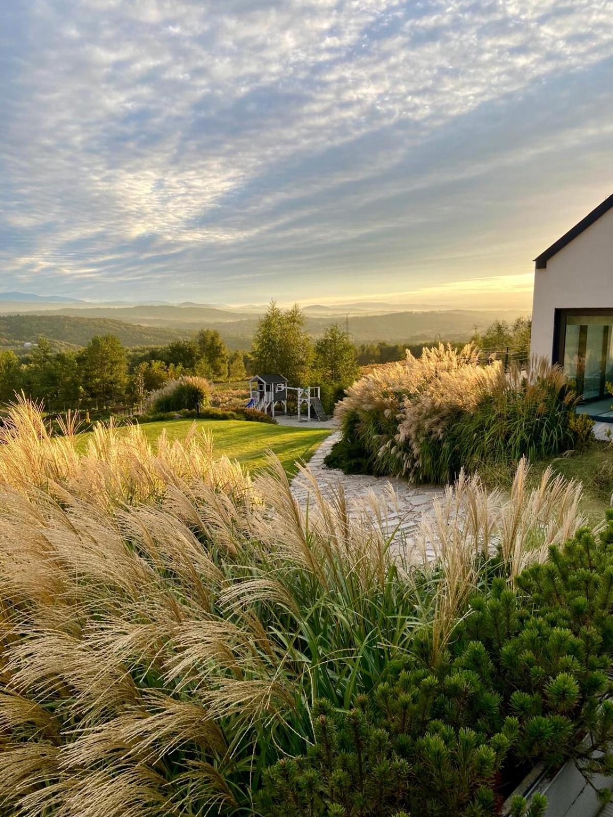 Villa Relax With Swimming Pool And Mountain View Bukow Eksteriør bilde