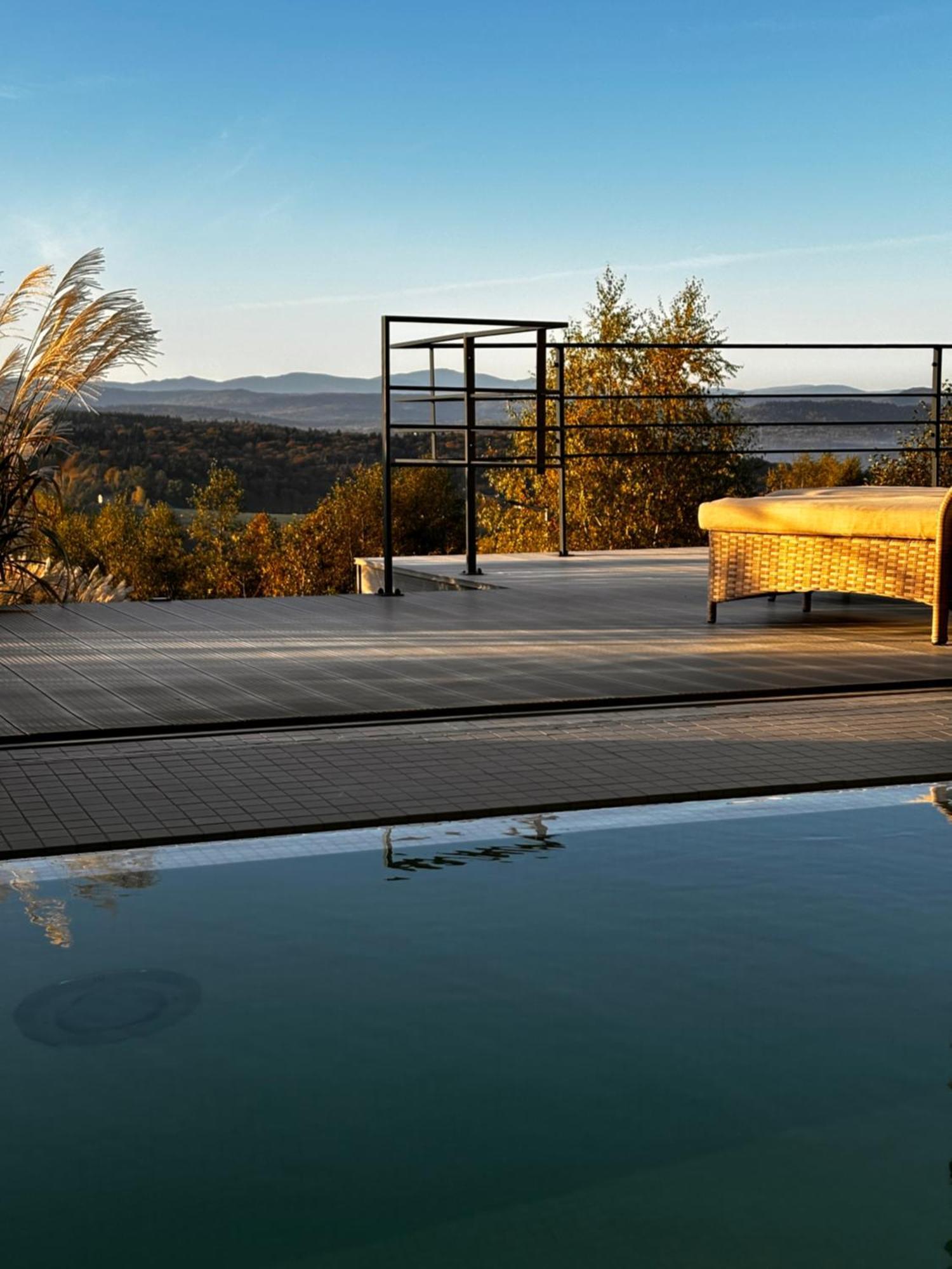 Villa Relax With Swimming Pool And Mountain View Bukow Eksteriør bilde